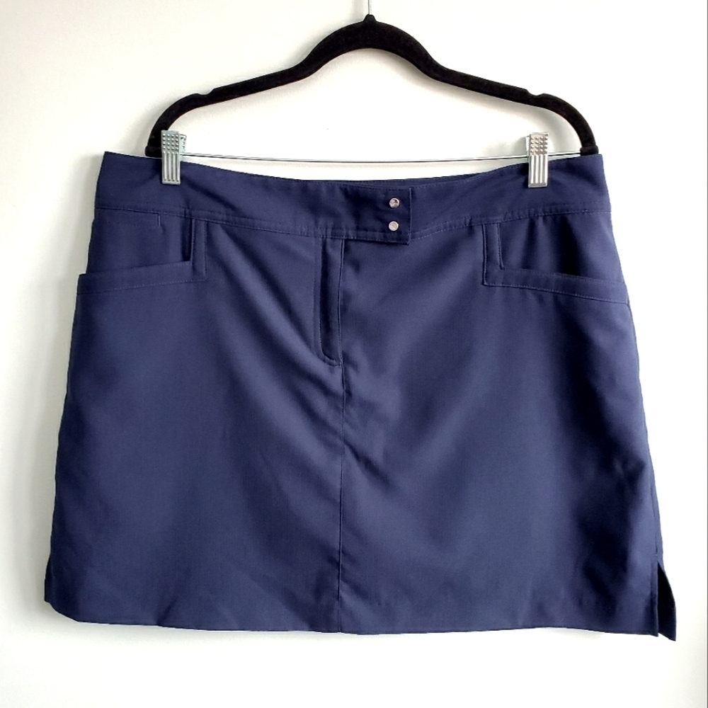 Izod Golf Navy Skirt with Shorts Size 16